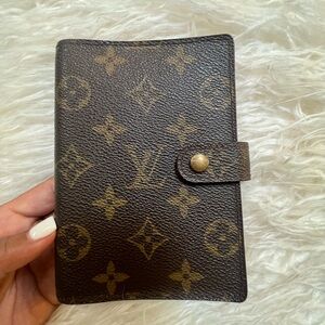 Louis Vuitton small ring agenda cover